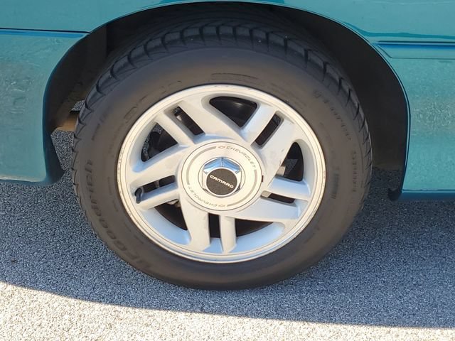 Used 1995 Green Chevrolet Z28 image 7