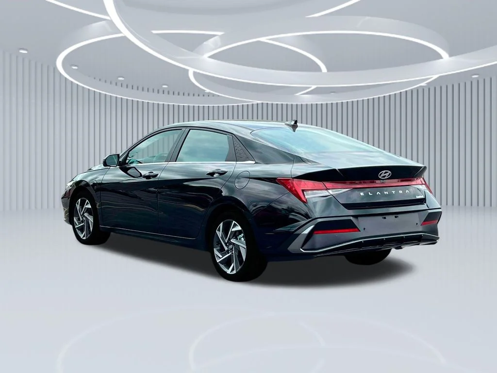 2025 Hyundai Elantra Limited - Photo 24