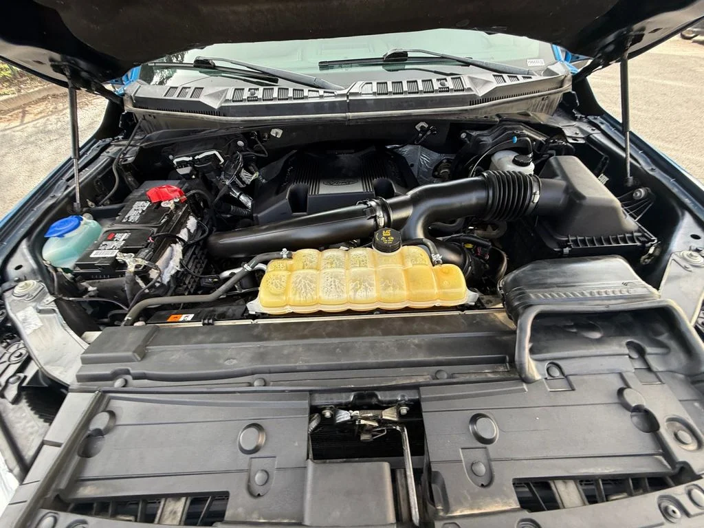 Used 2019 Blue Ford Lariat image 20