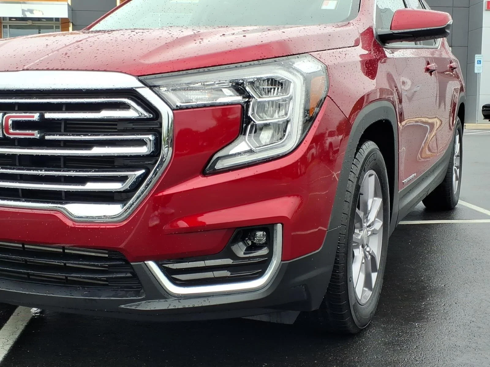 Used 2023 Volcanic Red Tintcoat GMC SLT image 14