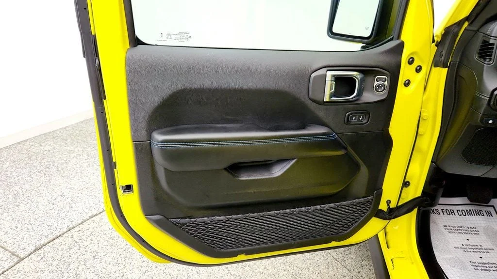 Used 2024 High Velocity Clearcoat Jeep Rubicon X 4x4 w/ Sky One-Touch Power Top & Nappa Leathe image 11