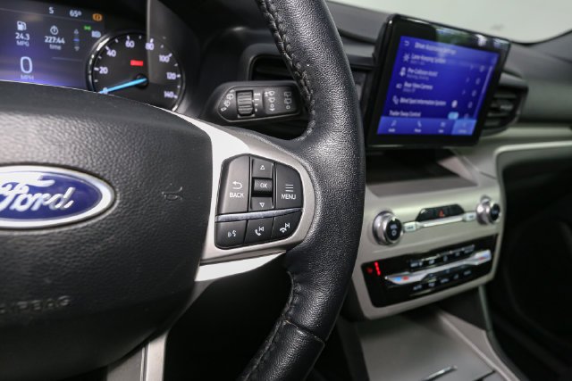 Used 2023 White Ford XLT image 31