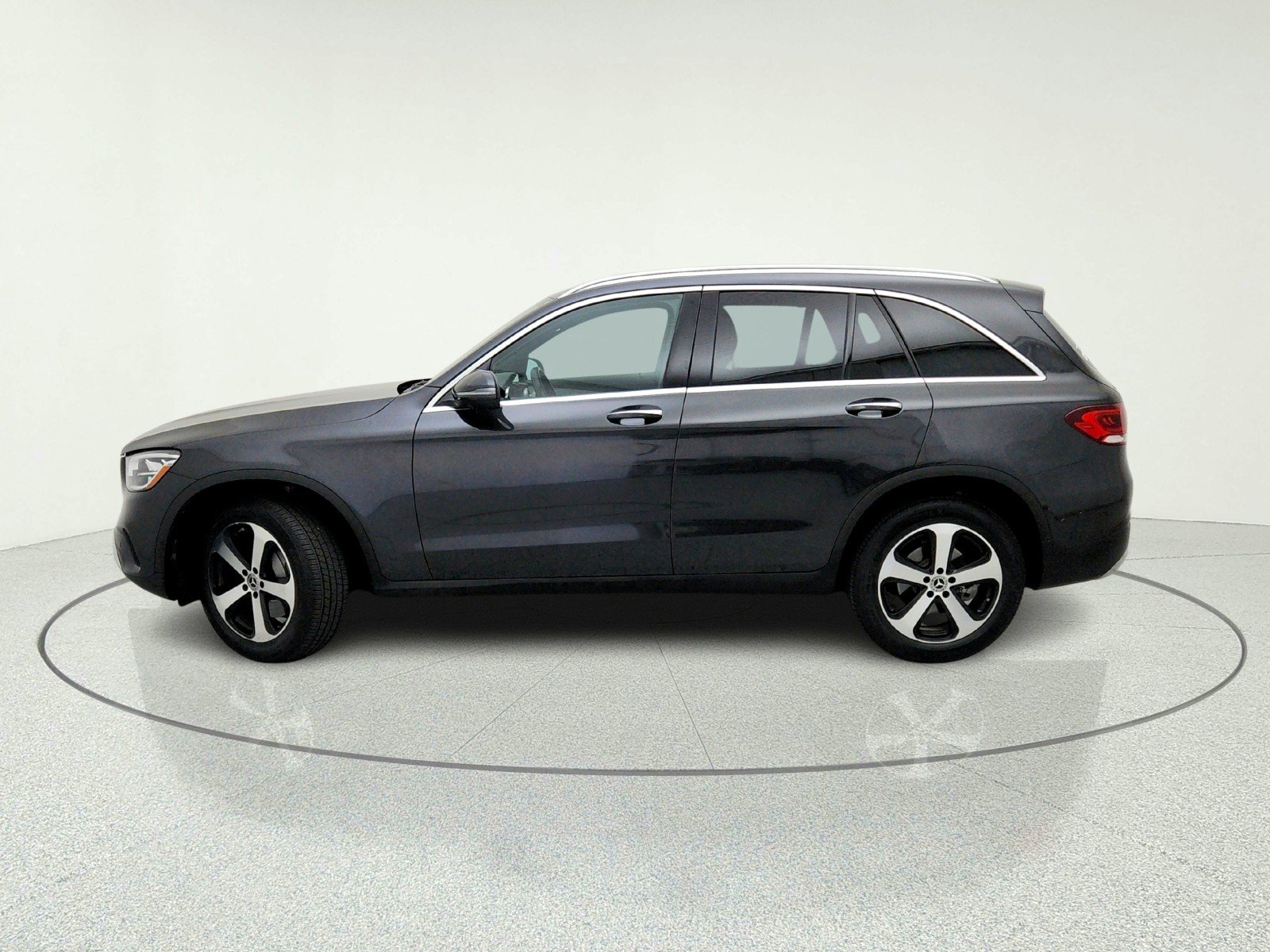 Certified Used 2021 Graphite Grey Metallic Mercedes-Benz GLC 300 image 14