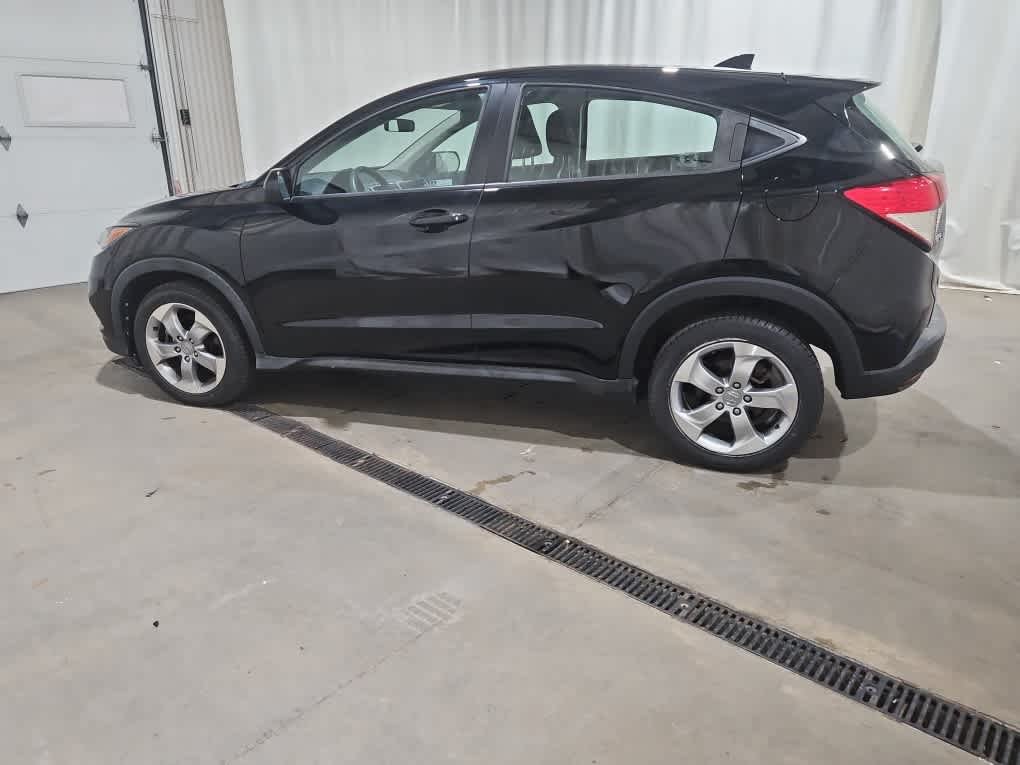 Used 2020 Crystal Black Pearl Honda LX image 3