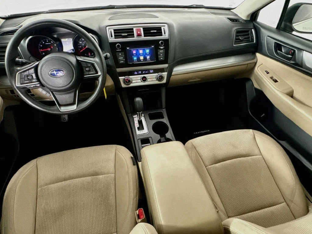 Used 2018 Crystal White Pearl Subaru 2.5i image 26