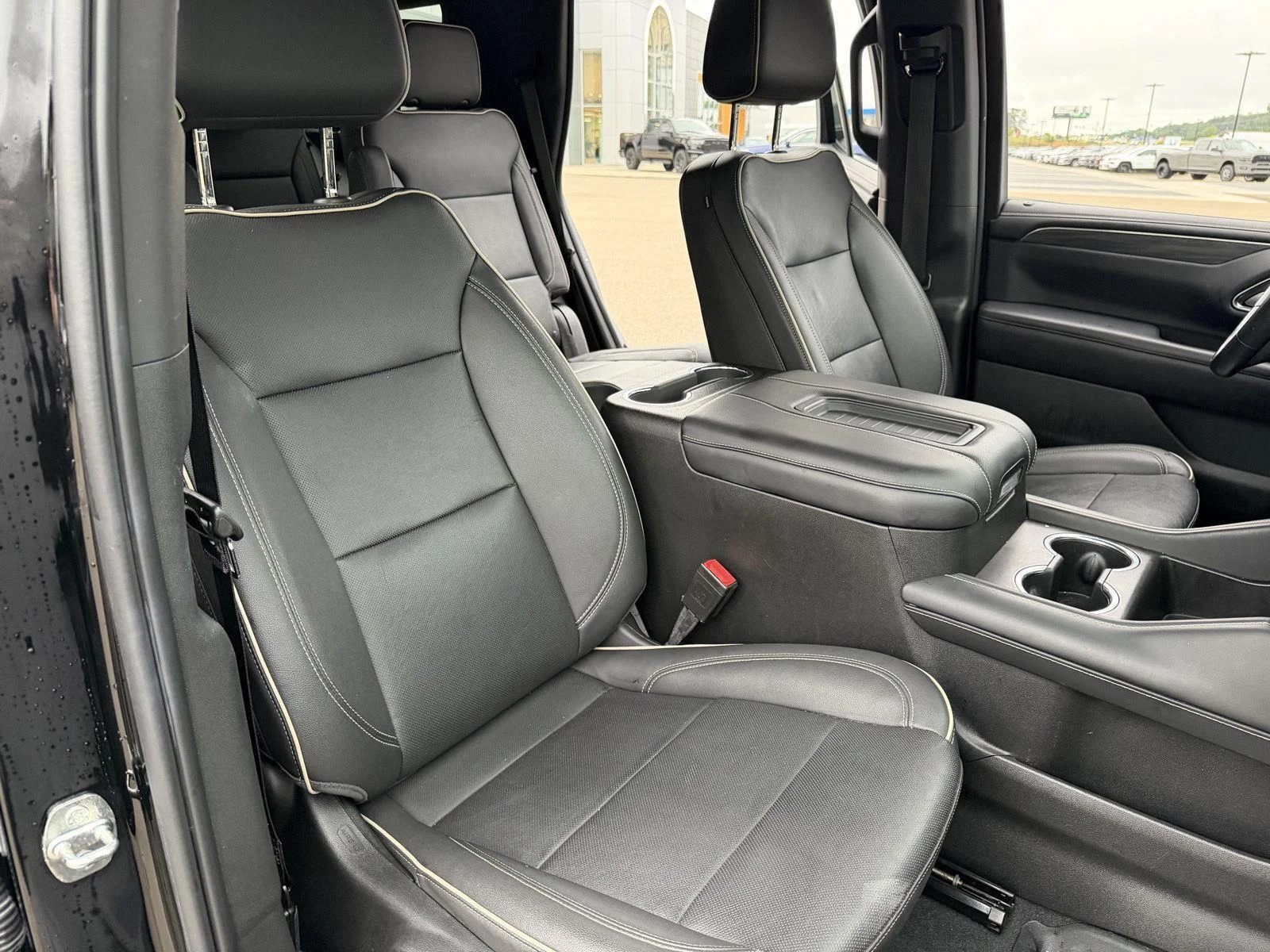 Used 2022 Onyx Black GMC SLT image 21