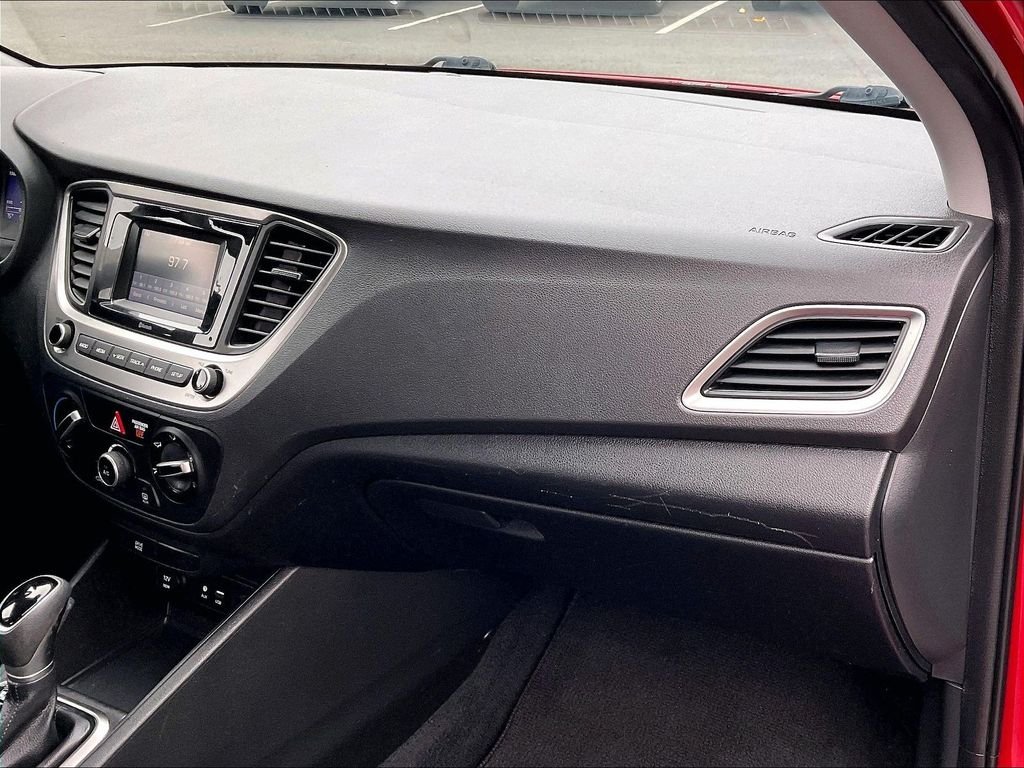 Used 2019 Pomegranate Red Metallic Hyundai SE image 13