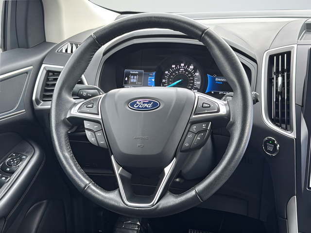 Used 2024 Gray Ford SEL image 15