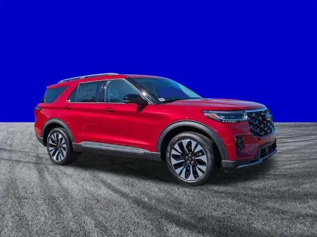 New 2026 Rapid Red Metallic Tinted Clearcoat Ford Platinum™ image 2