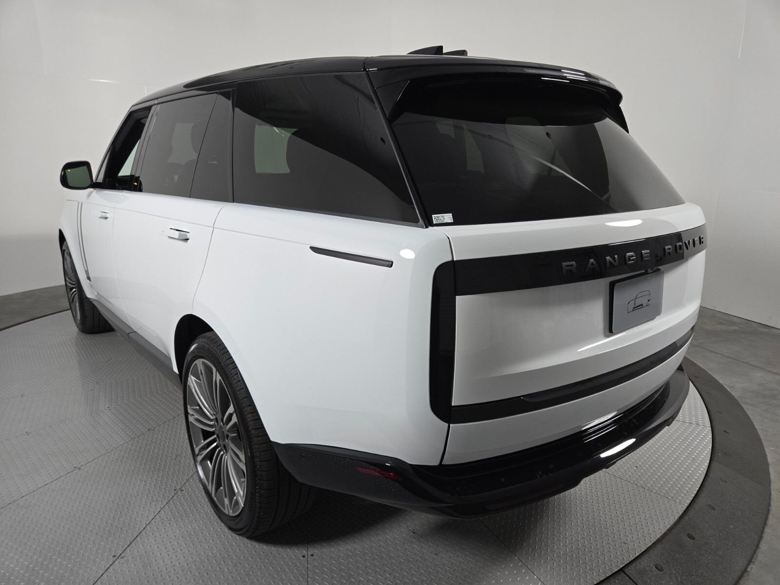 New 2026 Fuji White Land Rover SE image 17