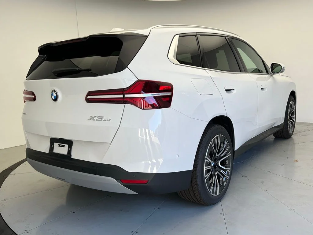 New 2026 Alpine White BMW 30 xDrive image 3