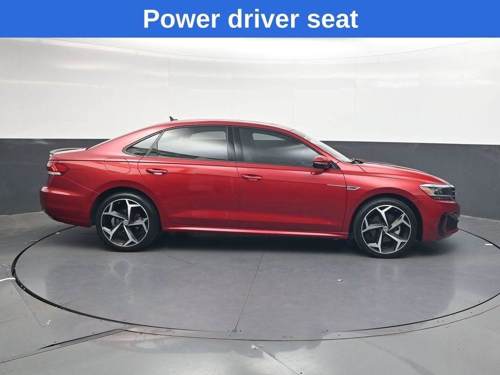 Used 2021  Volkswagen 2.0T R-Line image 3