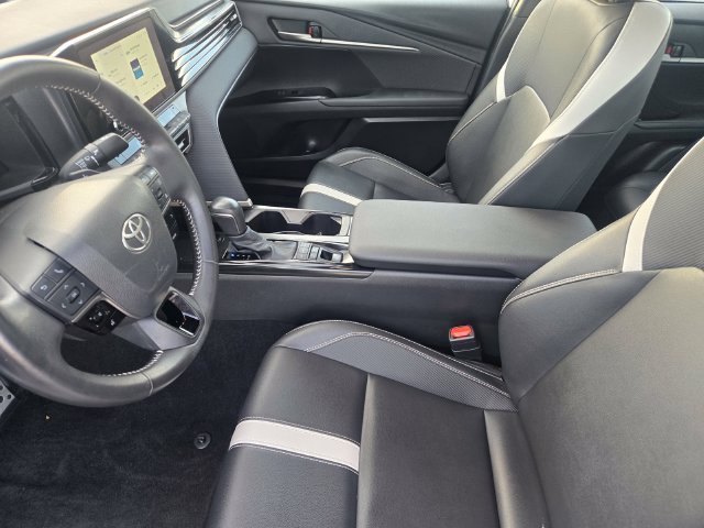 Used 2025 White Toyota SE image 15