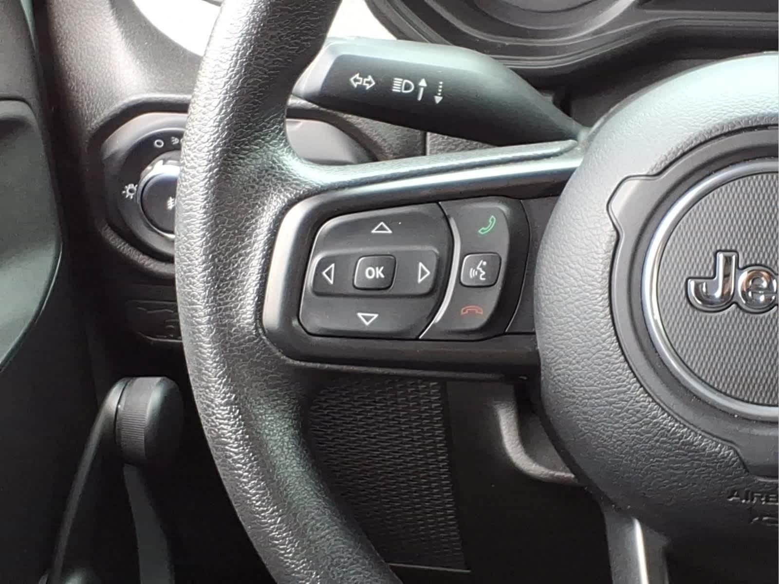 Used 2024 Earl Clearcoat Jeep Sport image 21