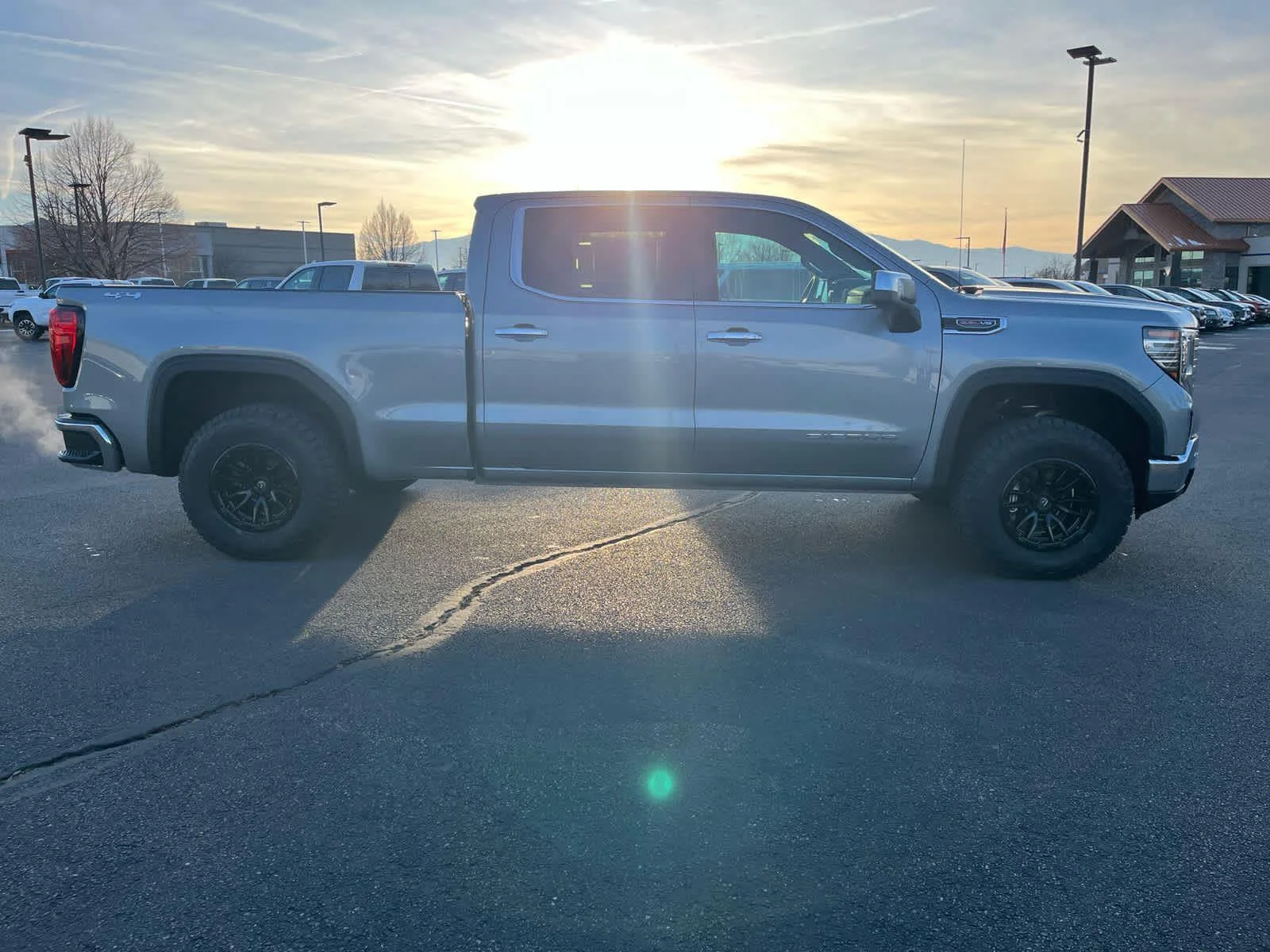 2026 GMC Sierra 1500 SLT - Photo 6