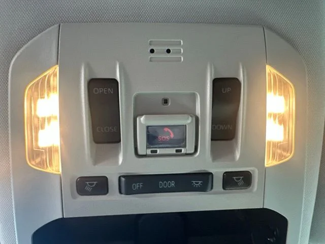 Used 2021 Silver Toyota XLE image 17