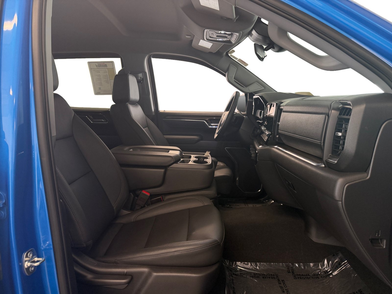 Used 2025 Riptide Blue Metallic Chevrolet LT image 28