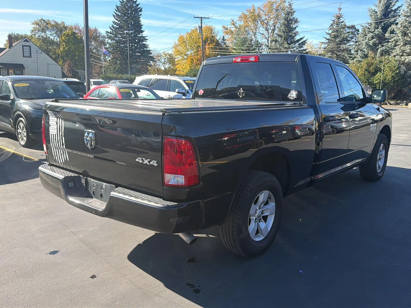 Used 2019 Brilliant Black Crystal Pearlcoat Ram Express image 3