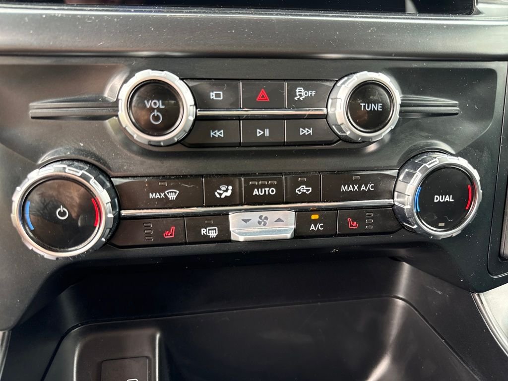 Used 2025 Antimatter Blue Metallic Ford Tremor image 31