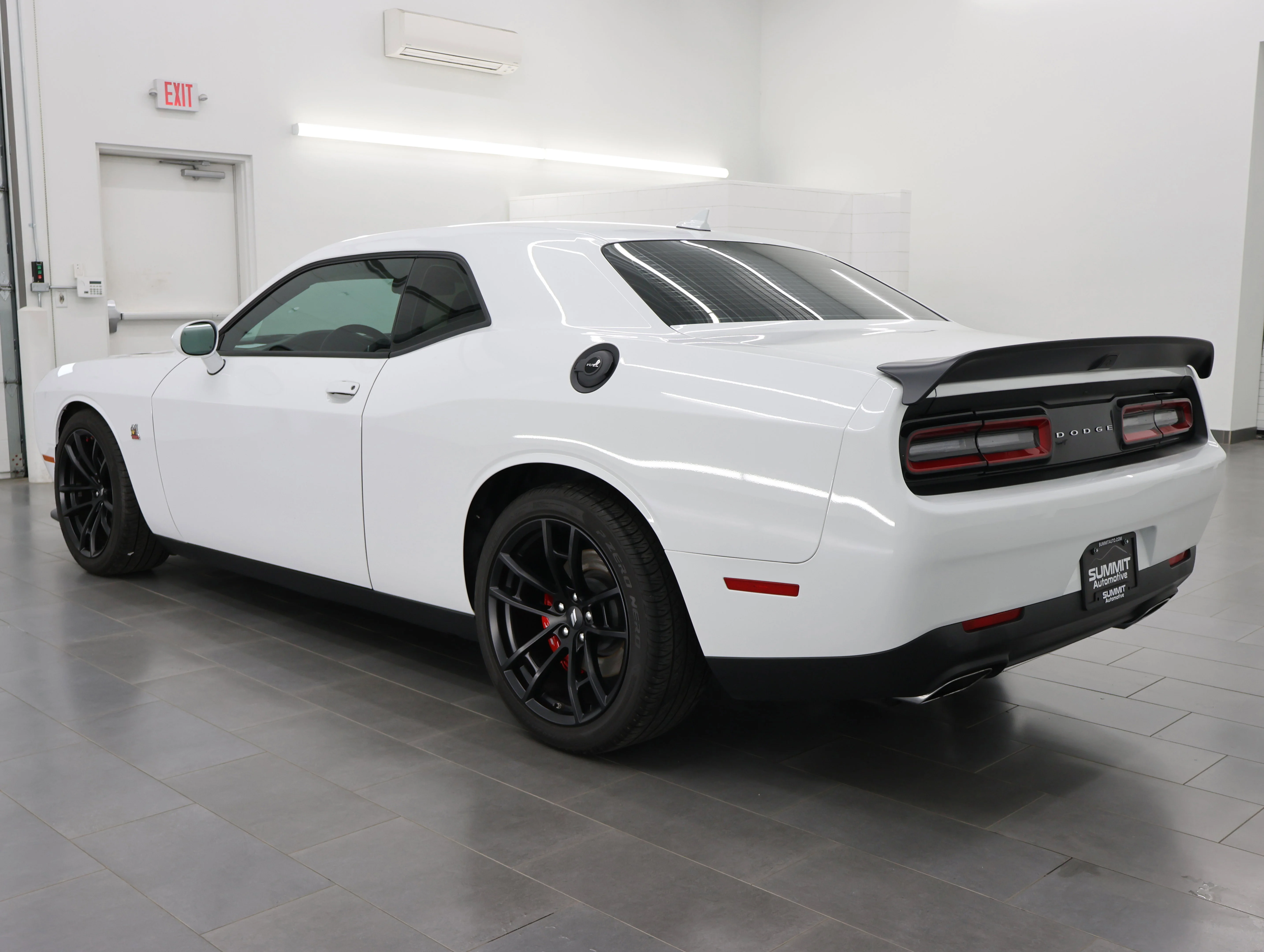 Used 2021 White Knuckle Clearcoat Dodge R/T Scat Pack image 6