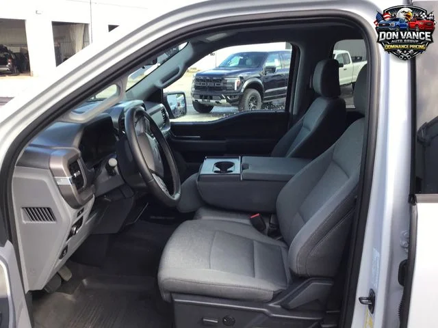 Used 2025 White Ford XLT image 9