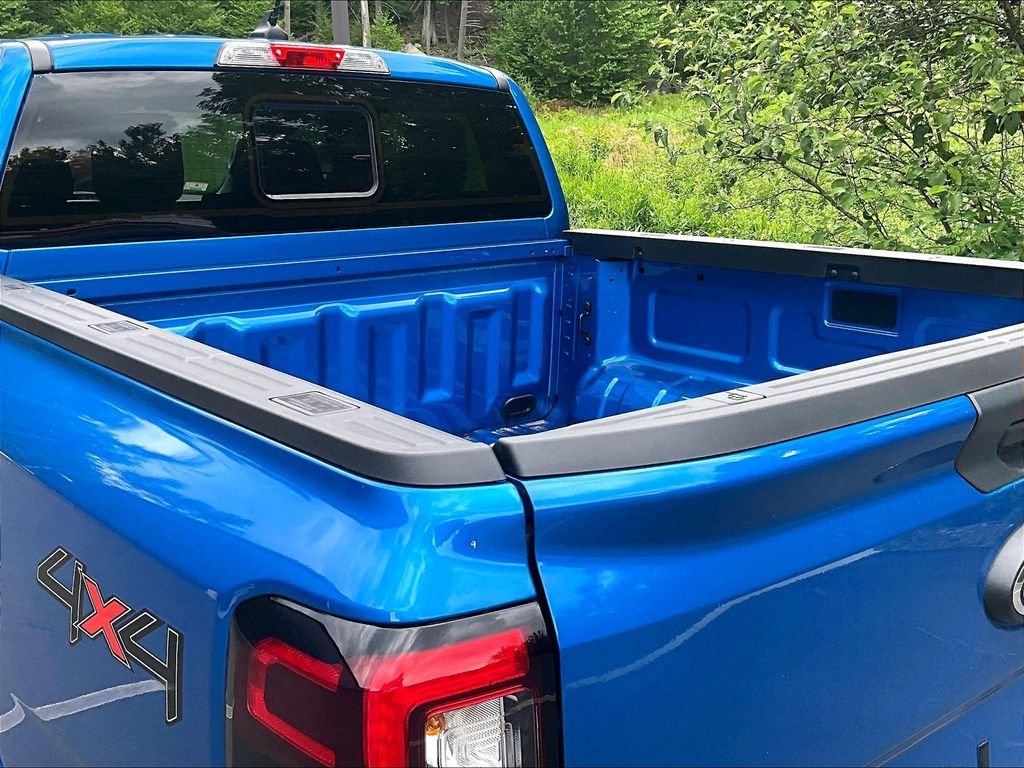 Used 2025 Blue Ford XLT image 24