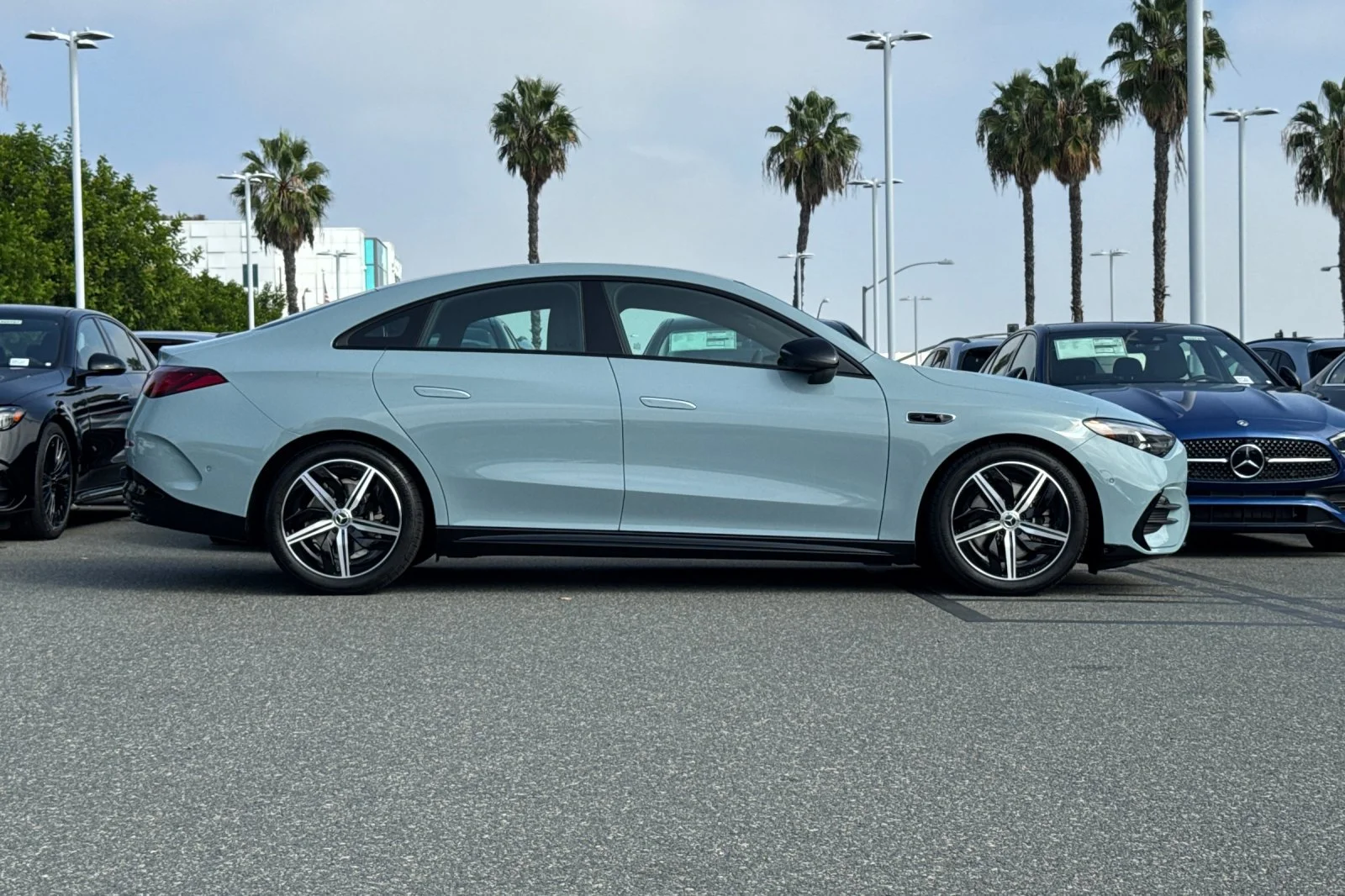 New 2027 Liquid Crystal Green Mercedes-Benz  image 3