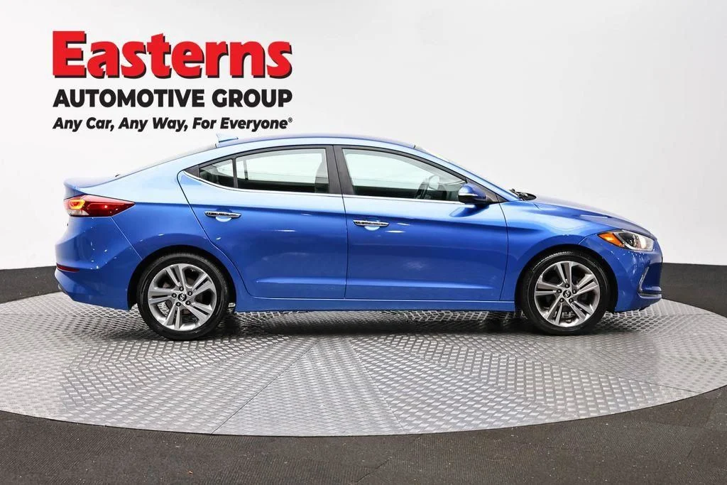 Used 2017 Blue Hyundai Limited image 4