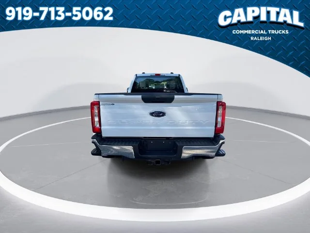 Used 2024 White Ford XL image 9