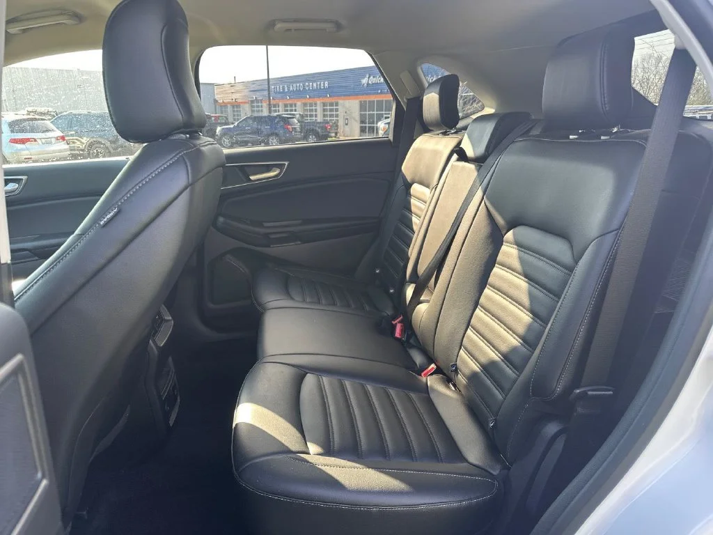 Used 2023 White Ford SEL image 6