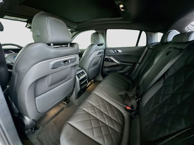 New 2027 White BMW xDrive40i image 18