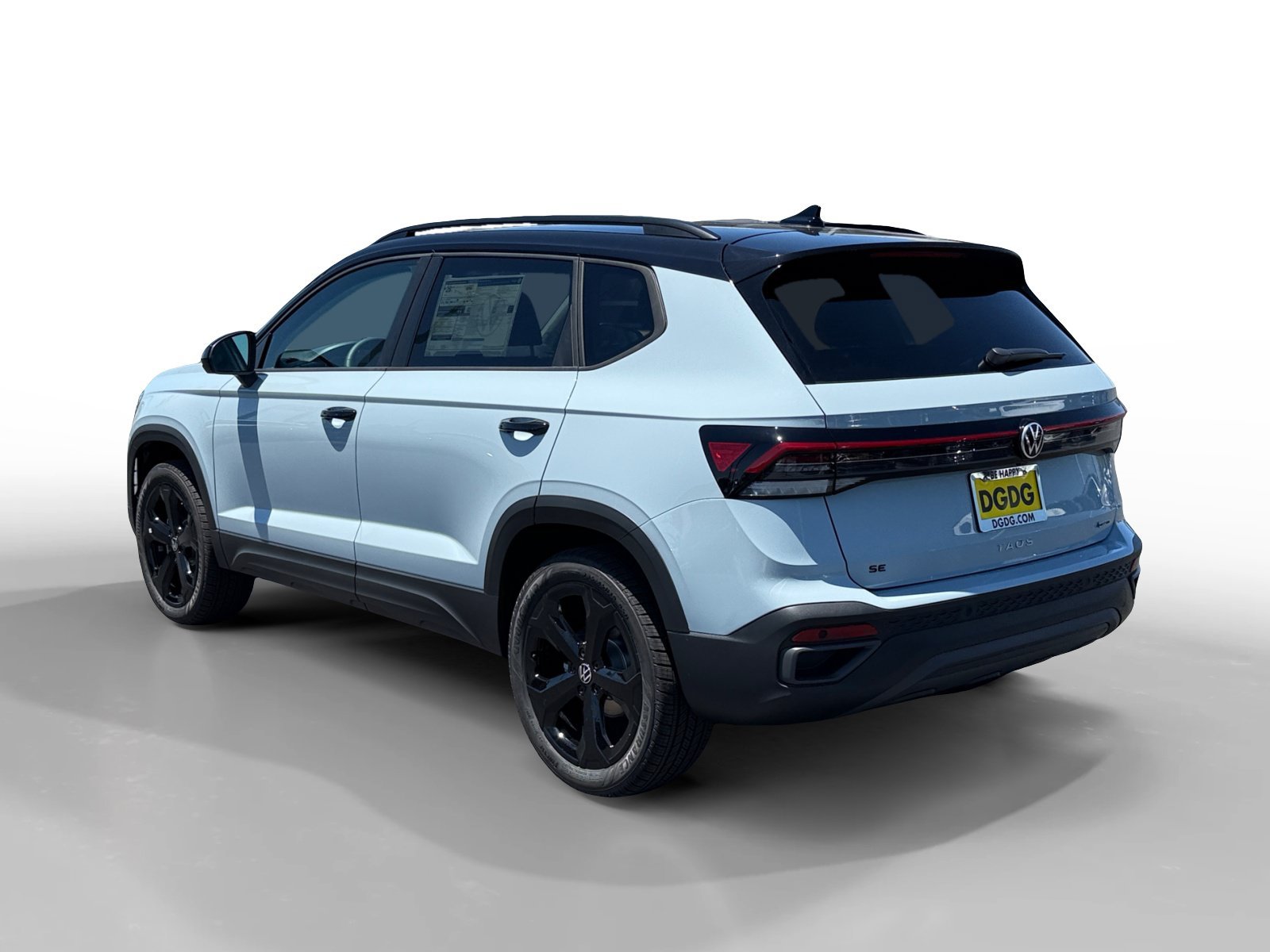 New 2026 Monument Gray W/Deep Black Roof Volkswagen SE Black image 3
