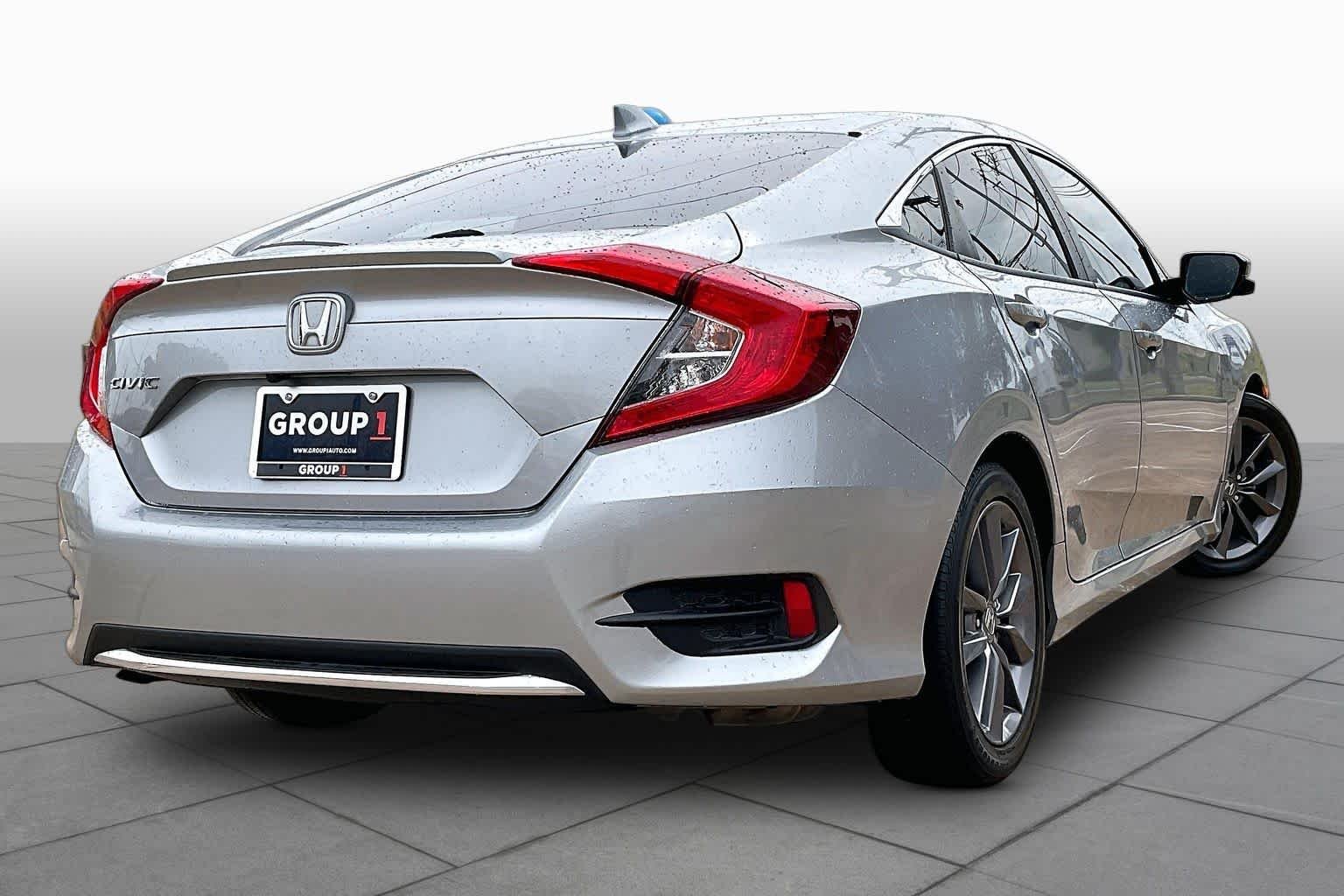 Used 2020 Lunar Silver Metallic Honda EX image 13