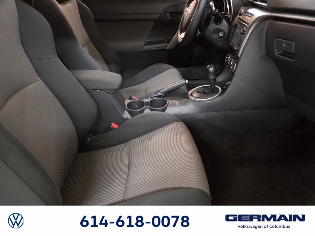 Used 2015 White Scion Base image 21