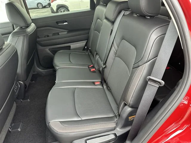 New 2026 Scarlet Ember Tintcoat Nissan SL image 25
