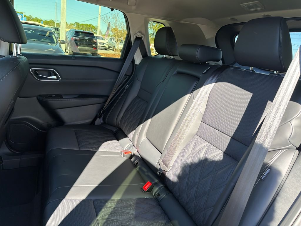 New 2026 Nissan Rogue Platinum 4D Sport Utility