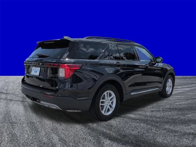 Certified Used 2025 Black Metallic Ford Active image 4