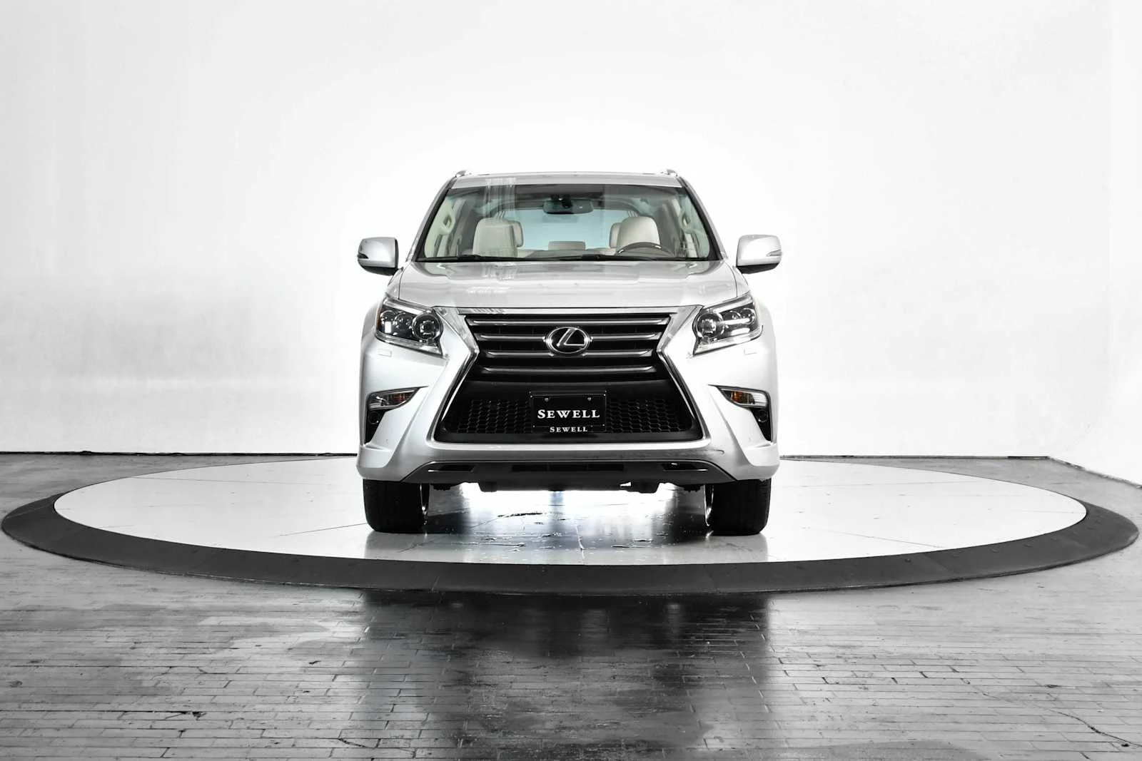 Used 2014 Tungsten Pearl Lexus  image 10