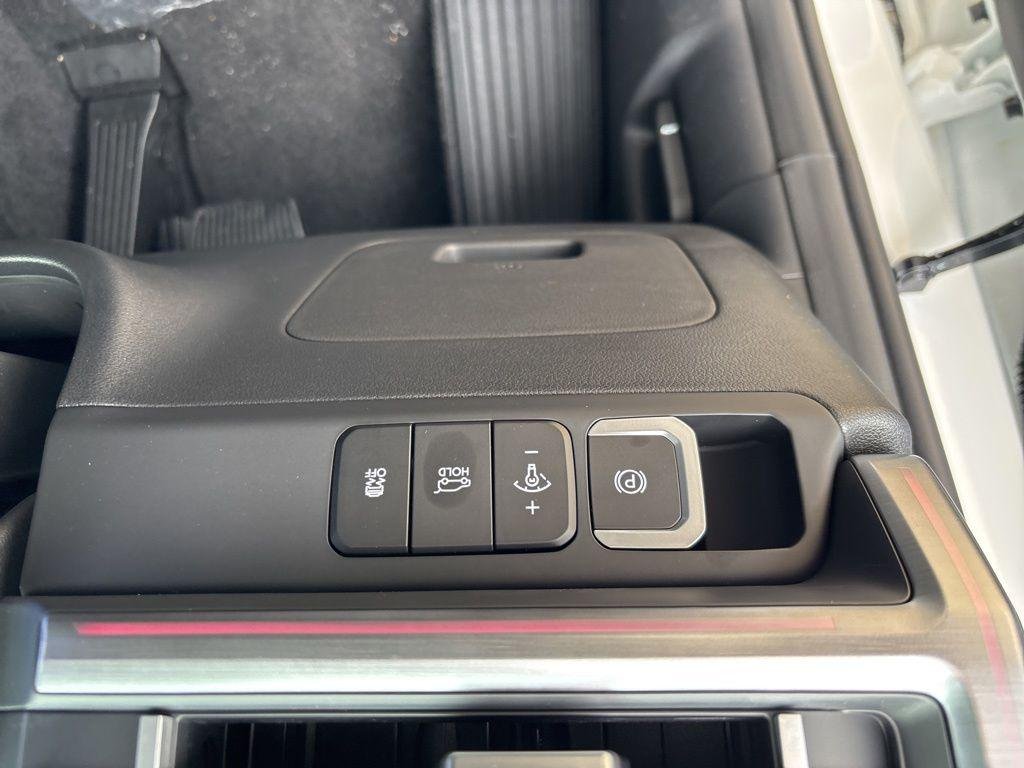 New 2026 White Hyundai Limited AWD image 19