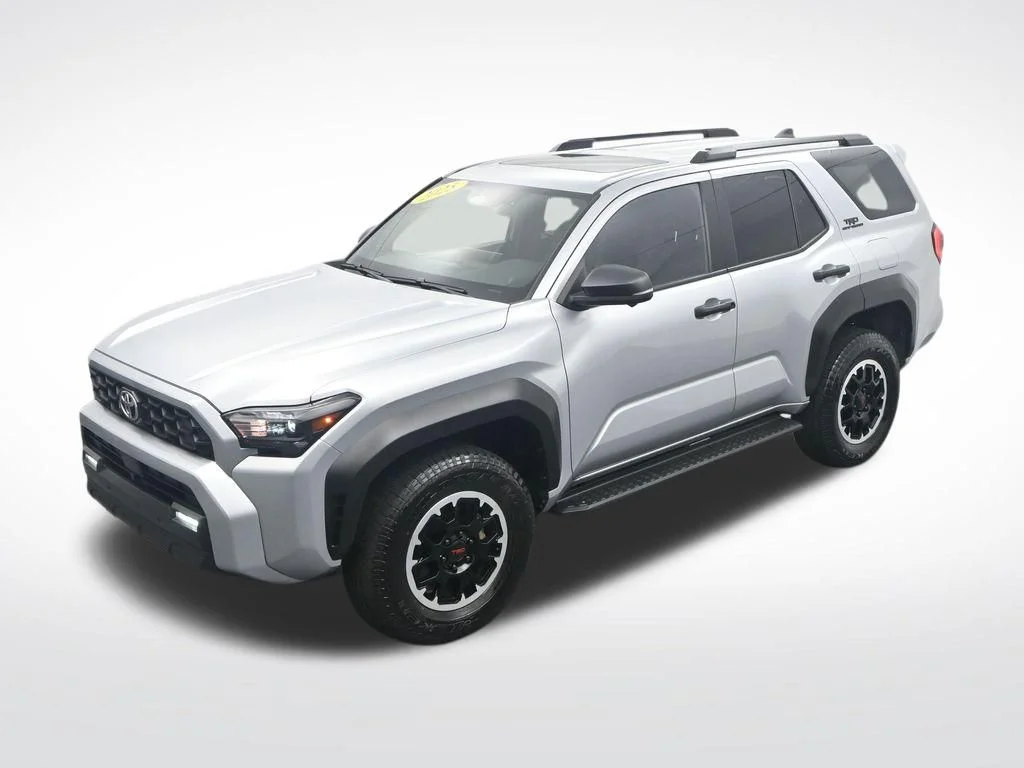 Used 2025  Toyota TRD Off-Road Premium image 32