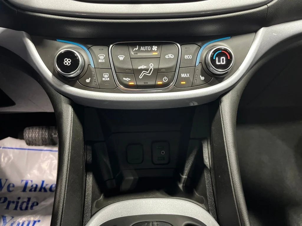 Used 2018 Steel Metallic Chevrolet LT image 22