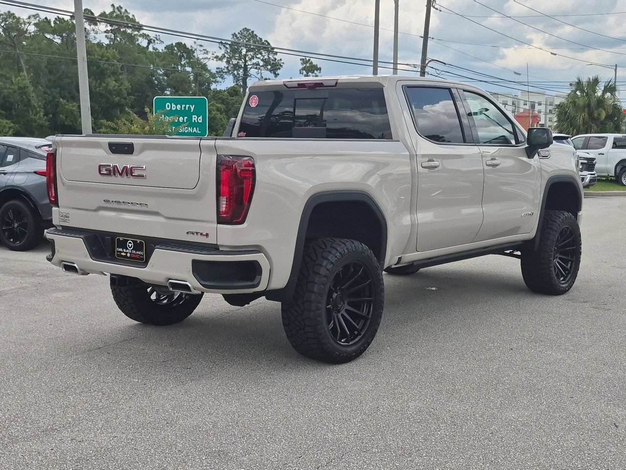 2026 GMC Sierra 1500 AT4 - Photo 8