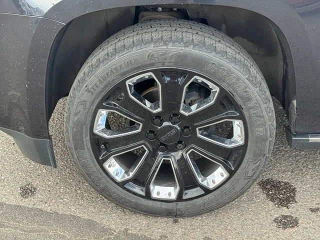 Certified Used 2020 CARBON BLACK METALLIC GMC Denali image 11