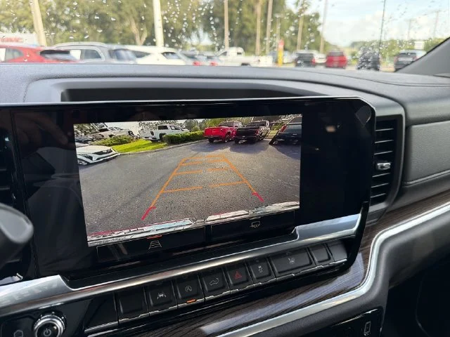 New 2026 Sterling Metallic GMC Elevation image 24