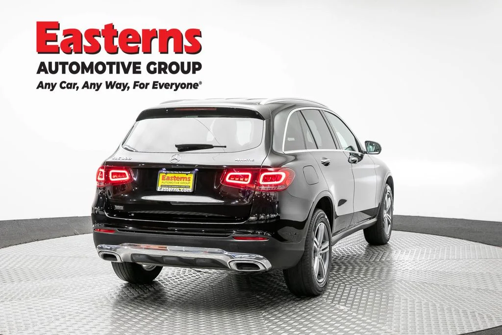 Used 2022 Black Mercedes-Benz GLC 300 image 5