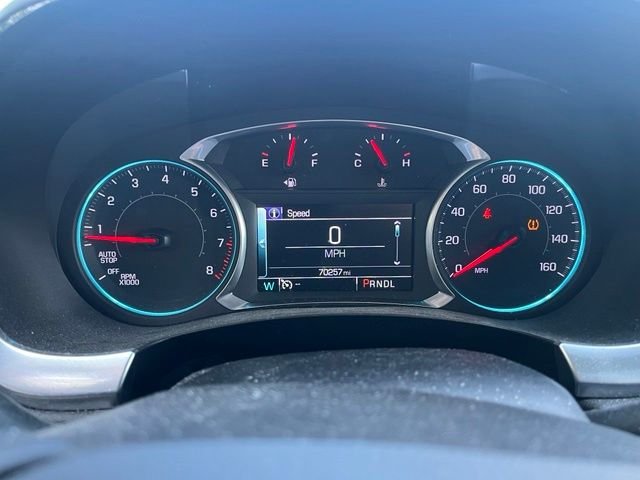 Used 2019 Silver Ice Metallic Chevrolet LT image 18