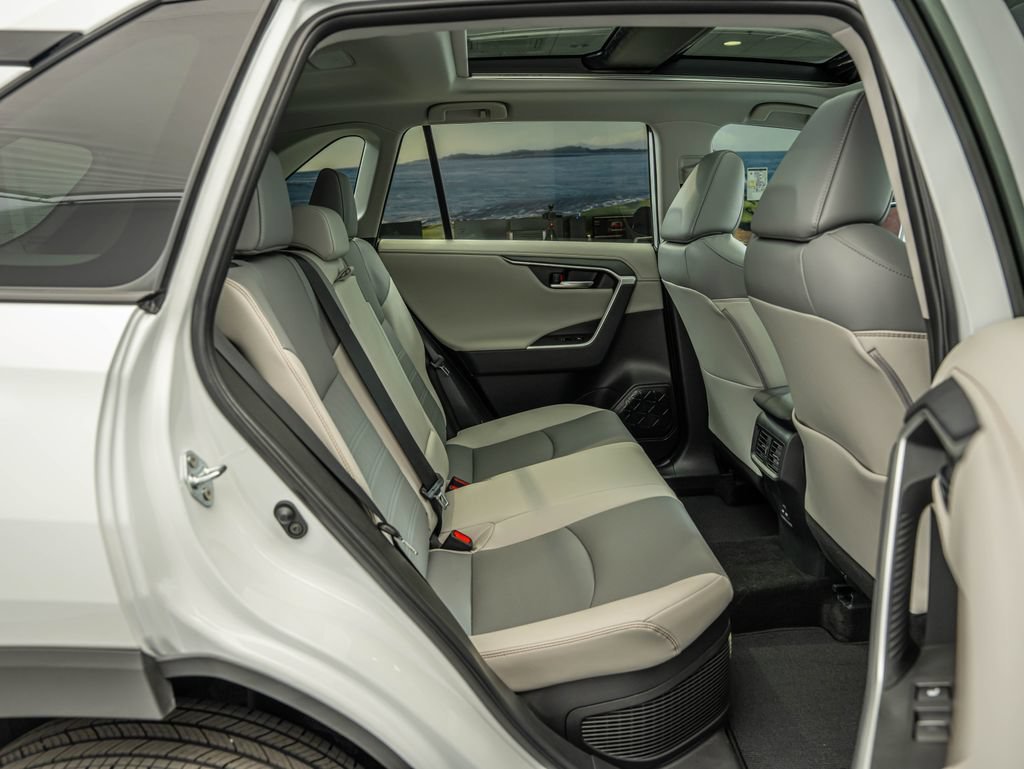 Used 2025 Pearl Toyota Limited image 39