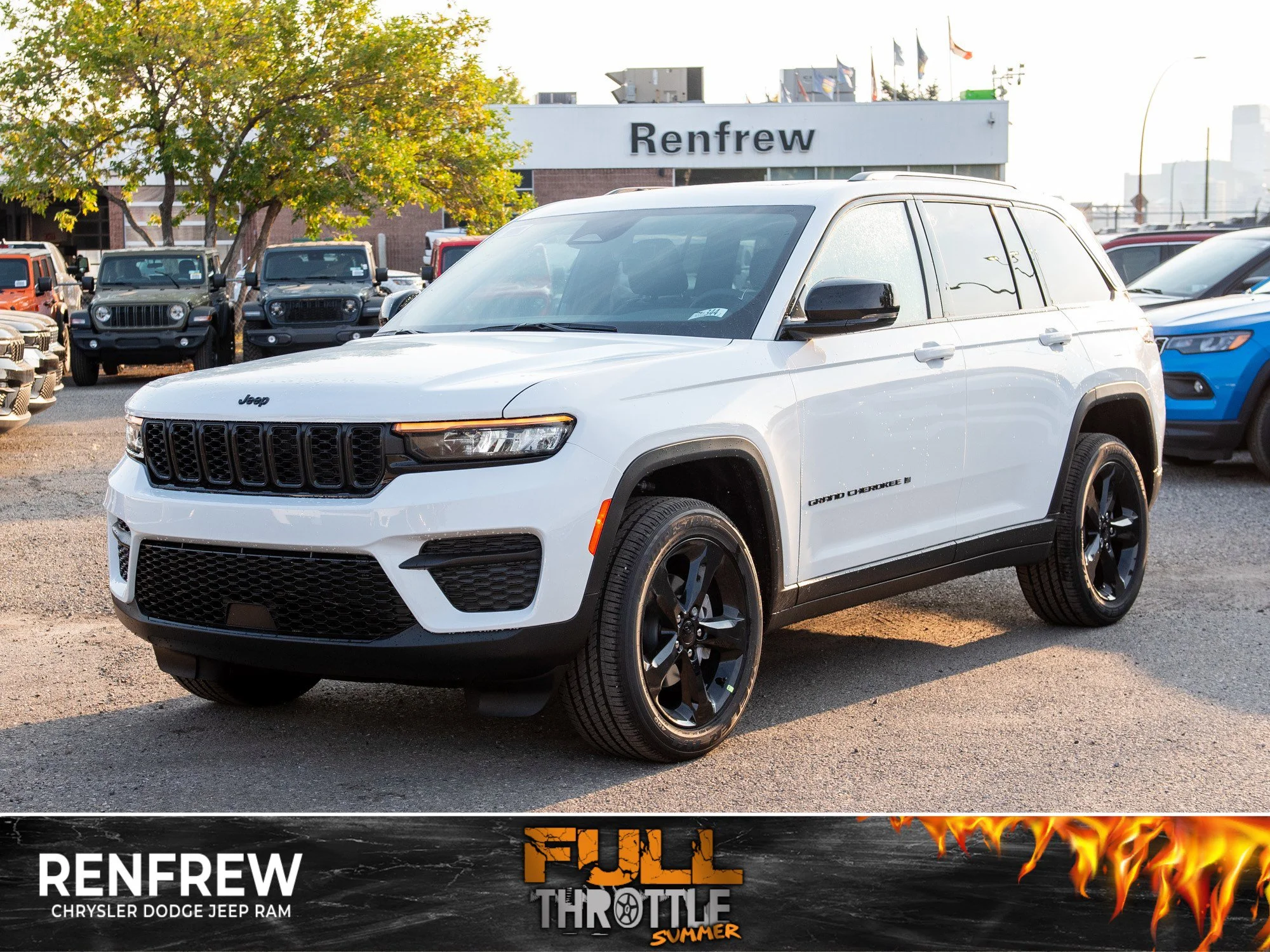 New 2025 White Jeep Altitude* 4x4, Sunroof, Trailer Tow Pkg, Wireless Charging Pad image 1