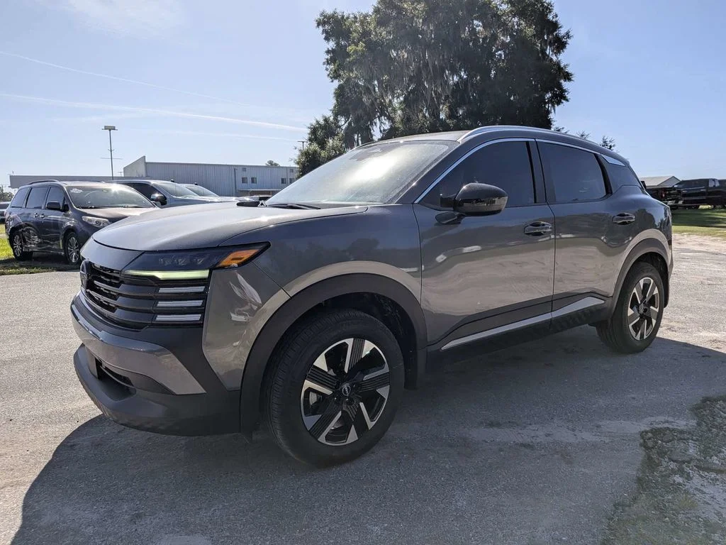 New 2027 Gray Nissan SV image 6