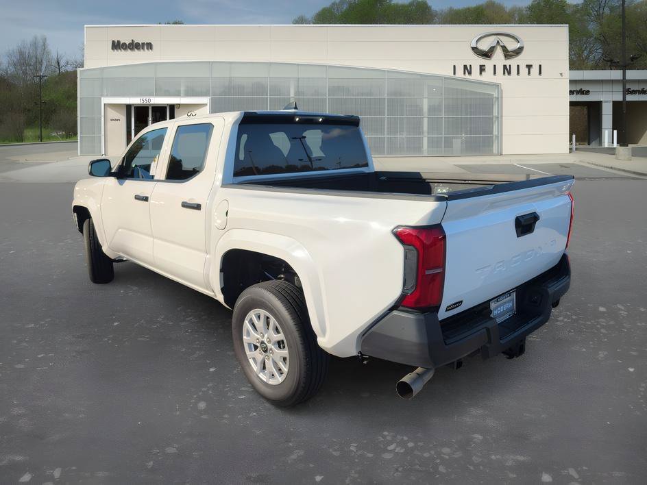 Used 2025 Ice Toyota SR image 5